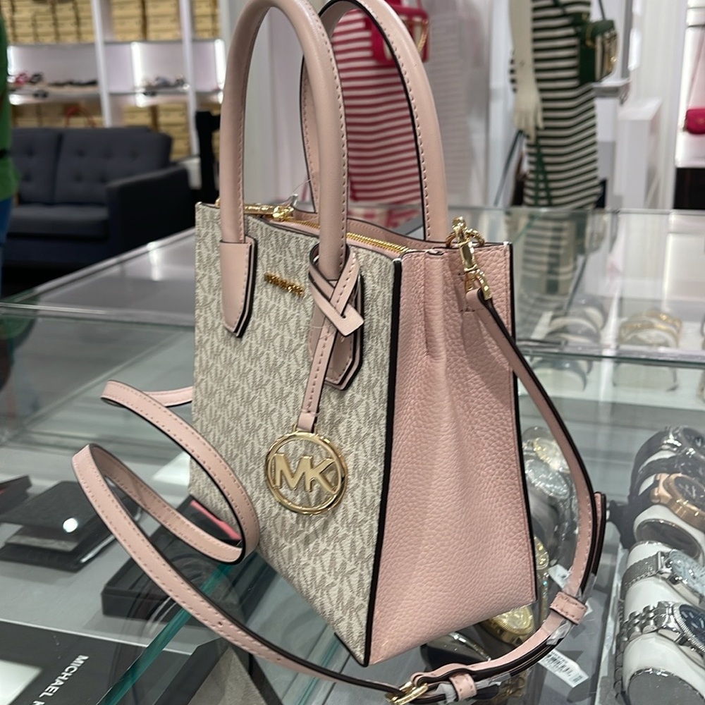 MICHAEL KORS
Mercer Medium Signature Logo Accordion Crossbody Messenger Satchel - Picture 12 of 16